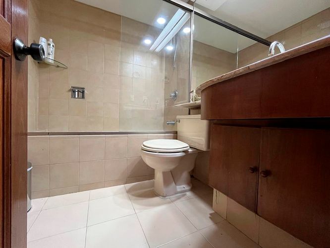 Apartamento de 3 alcobas en venta en El Poblado, Medellín, 190 m² · foto 17 de 18