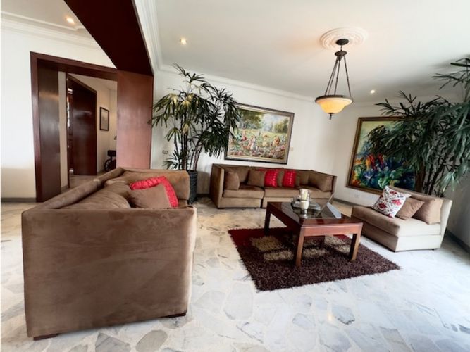 Apartamento de 3 alcobas en venta en Bellavista, Cali, 319 m² · foto 15 de 24