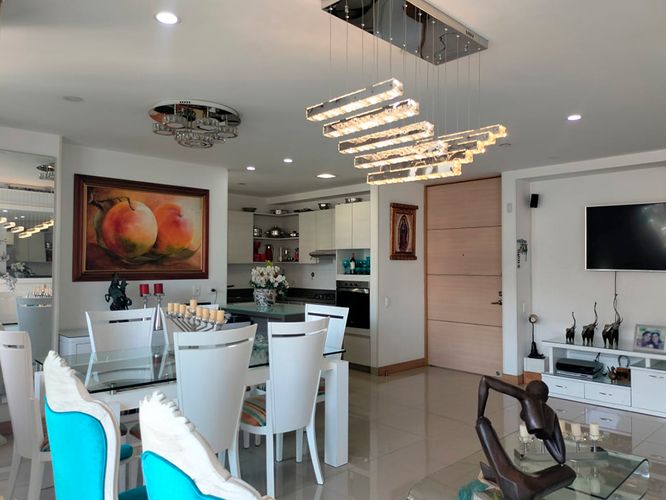 Apartamento de 3 alcobas en venta en El Poblado, Medellín, 116 m² · foto 4 de 19