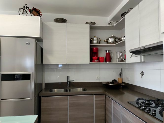 Apartamento de 3 alcobas en venta en El Poblado, Medellín, 116 m² · foto 7 de 19
