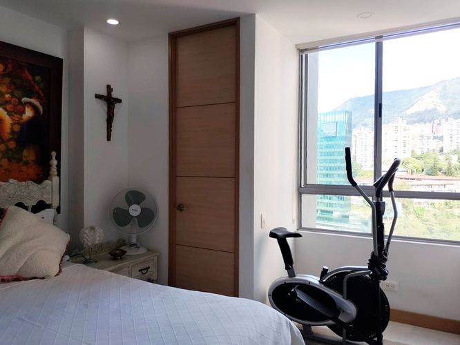 Apartamento de 3 alcobas en venta en El Poblado, Medellín, 116 m² · foto 8 de 19