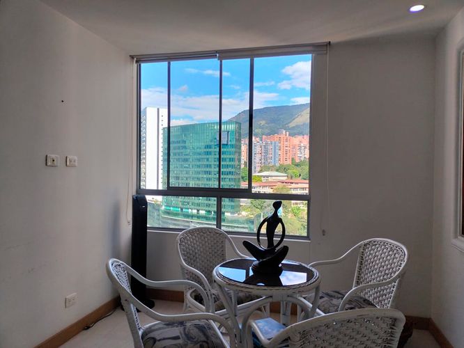 Apartamento de 3 alcobas en venta en El Poblado, Medellín, 116 m² · foto 14 de 19