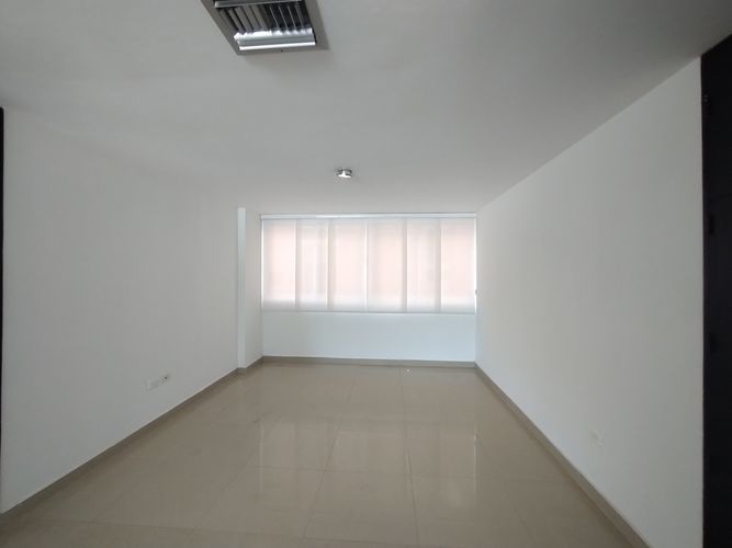 Apartamento de 3 alcobas en venta en Altos Del Prado, Barranquilla, 180 m² · foto 2 de 24