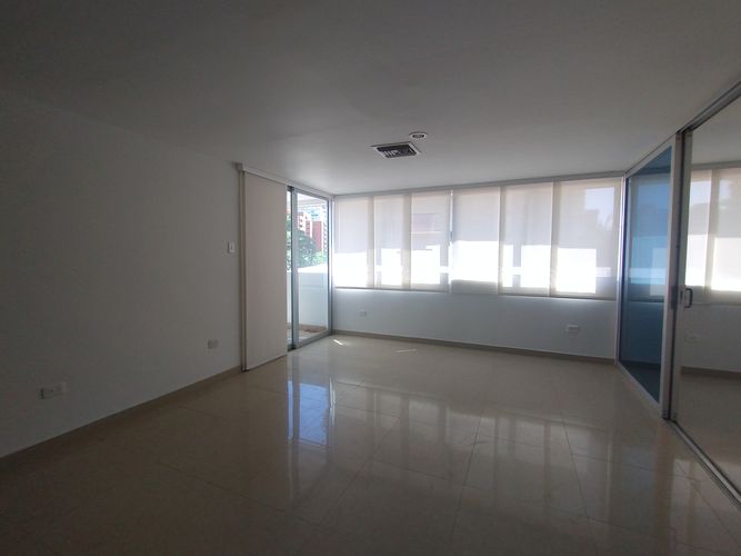 Apartamento de 3 alcobas en venta en Altos Del Prado, Barranquilla, 180 m² · foto 4 de 24