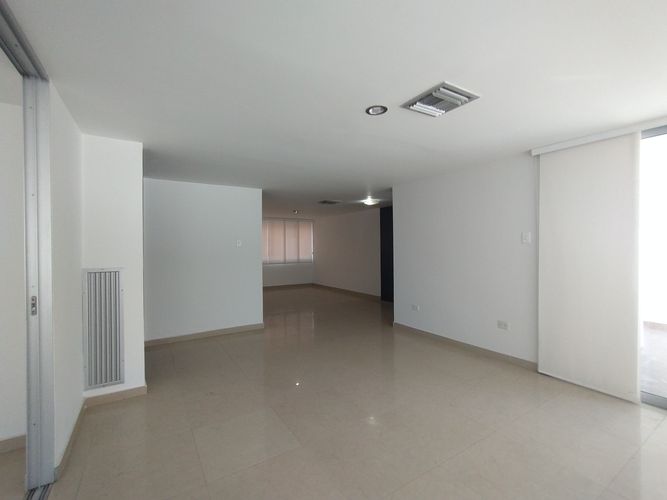 Apartamento de 3 alcobas en venta en Altos Del Prado, Barranquilla, 180 m² · foto 6 de 24