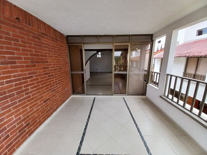 Casa de 5 alcobas en venta en Co. Pradera De Tierra Linda, Ibagué, 270 m² · foto 15 de 24