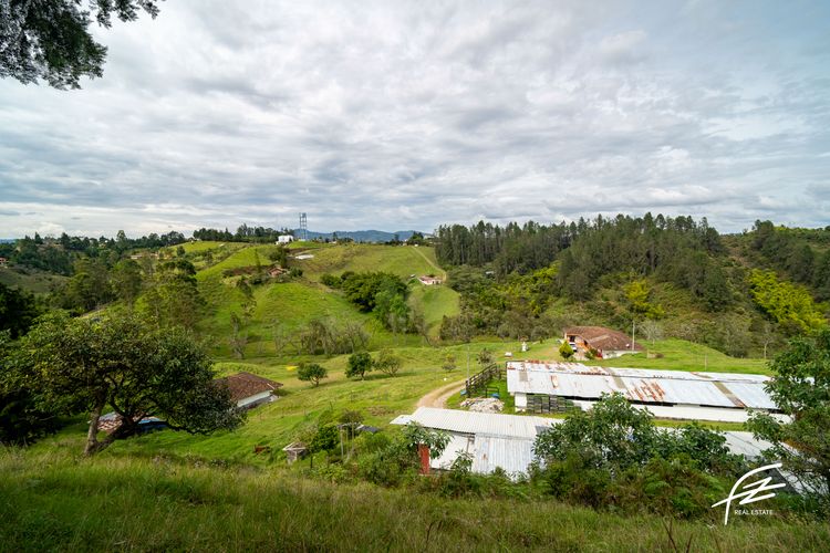 Casa de 2 alcobas en venta en El Porvenir, Rionegro, 37 m² · foto 6 de 10