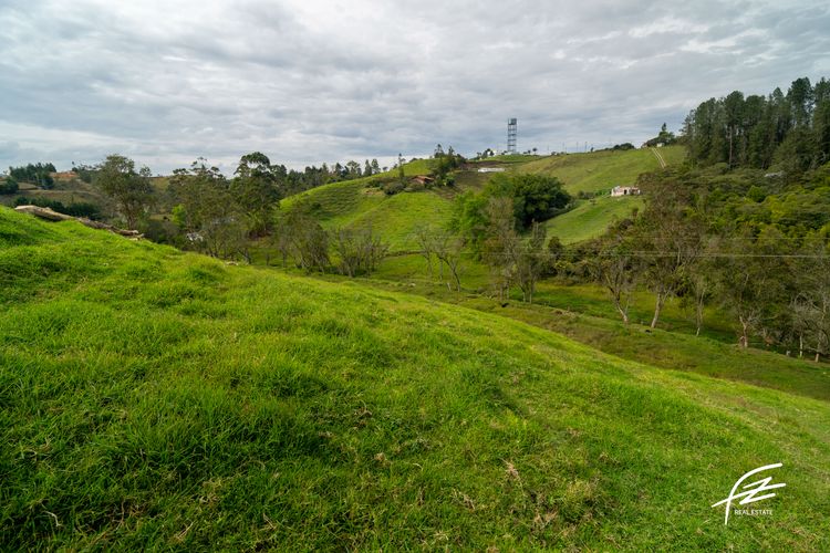 Casa de 2 alcobas en venta en El Porvenir, Rionegro, 37 m² · foto 10 de 10