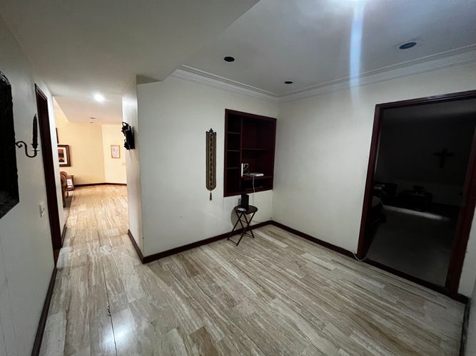 Apartamento de 4 alcobas en venta en Pinares, Pereira, 240 m² · foto 12 de 24