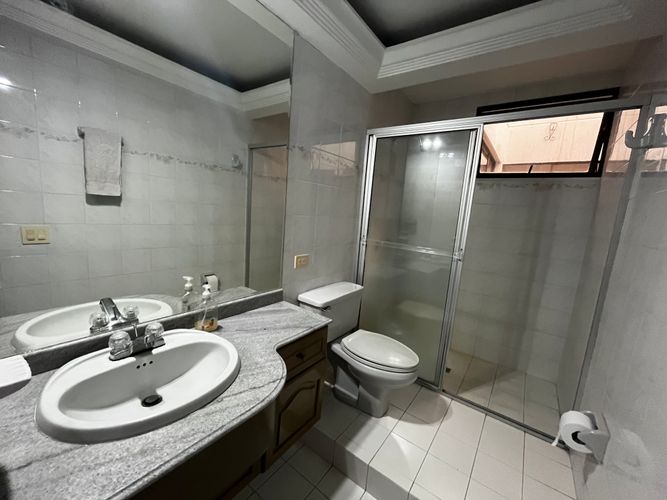 Apartamento de 4 alcobas en venta en Pinares, Pereira, 240 m² · foto 19 de 24