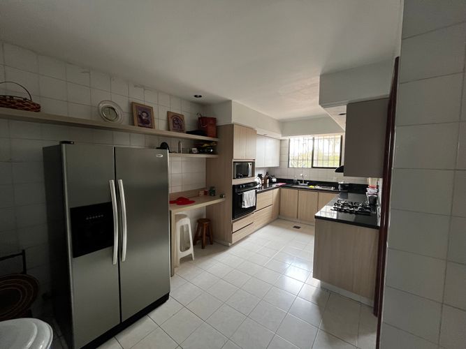 Apartamento de 4 alcobas en venta en Pinares, Pereira, 240 m² · foto 6 de 24