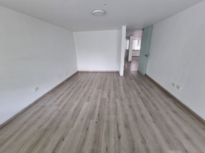 Oficina en arriendo en Santa Teresita, Cali, 220 m² · foto 6 de 11