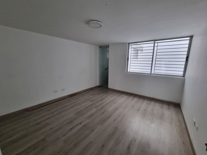 Oficina en arriendo en Santa Teresita, Cali, 220 m² · foto 8 de 11
