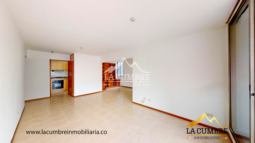 Apartamento de 3 alcobas en arriendo en Los Balsos, Medellín, 93 m² · foto 2 de 14