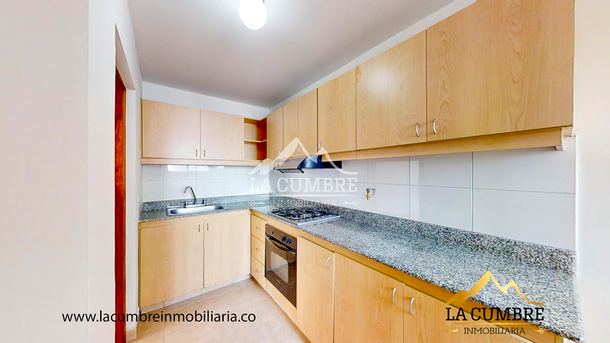 Apartamento de 3 alcobas en arriendo en Los Balsos, Medellín, 93 m² · foto 8 de 14