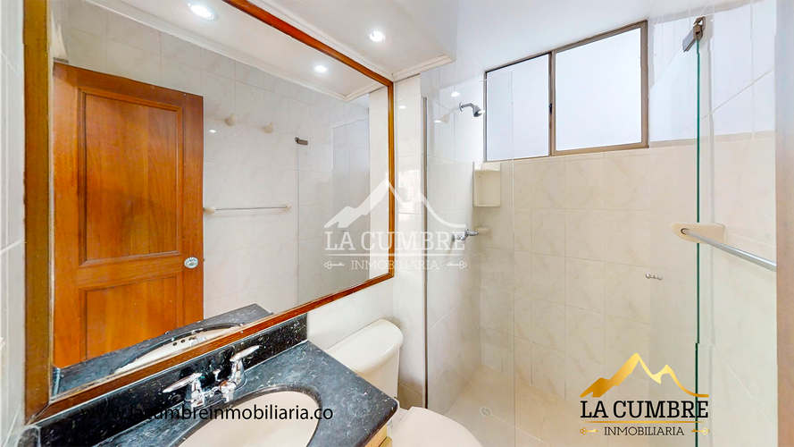 Apartamento de 3 alcobas en arriendo en Los Balsos, Medellín, 93 m² · foto 13 de 14