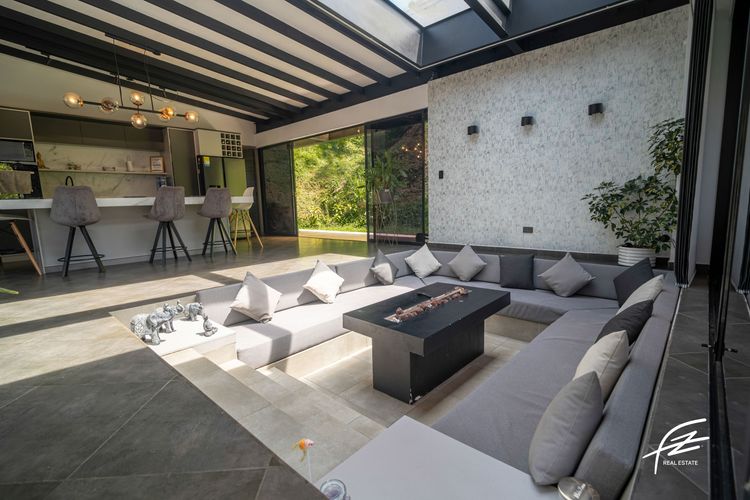 Casa de 4 alcobas en venta en San Joaquin, Sabaneta, 315 m² · foto 7 de 24