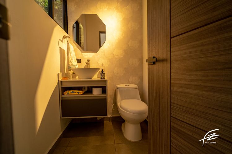 Casa de 4 alcobas en venta en San Joaquin, Sabaneta, 315 m² · foto 9 de 24