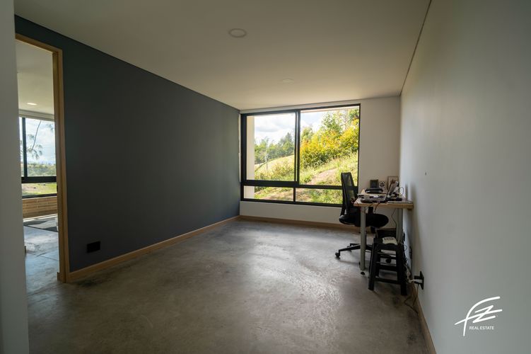 Casa de 4 alcobas en venta en Garrido, Guarne, 270 m² · foto 10 de 24