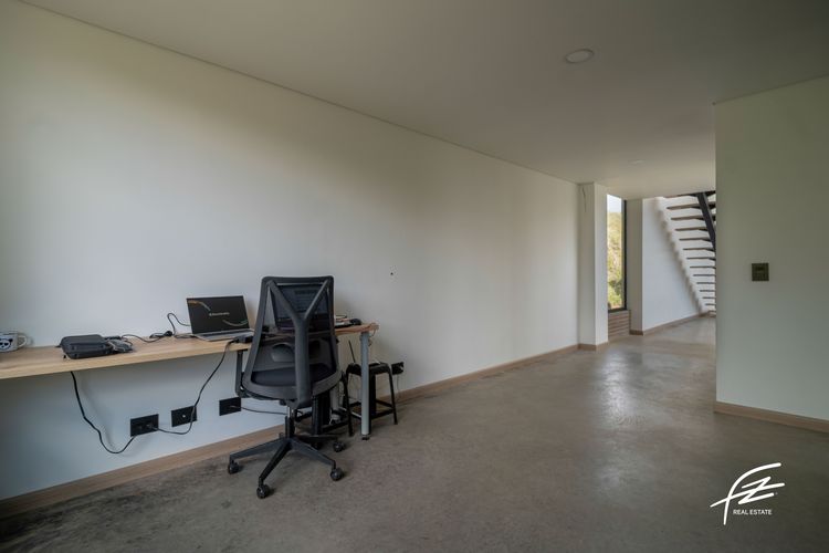 Casa de 4 alcobas en venta en Garrido, Guarne, 270 m² · foto 11 de 24