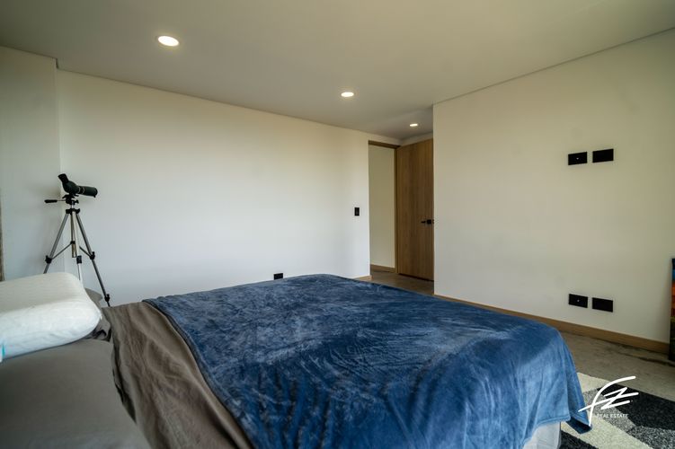 Casa de 4 alcobas en venta en Garrido, Guarne, 270 m² · foto 12 de 24