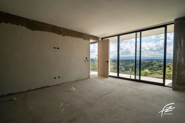 Casa de 4 alcobas en venta en Garrido, Guarne, 270 m² · foto 13 de 24