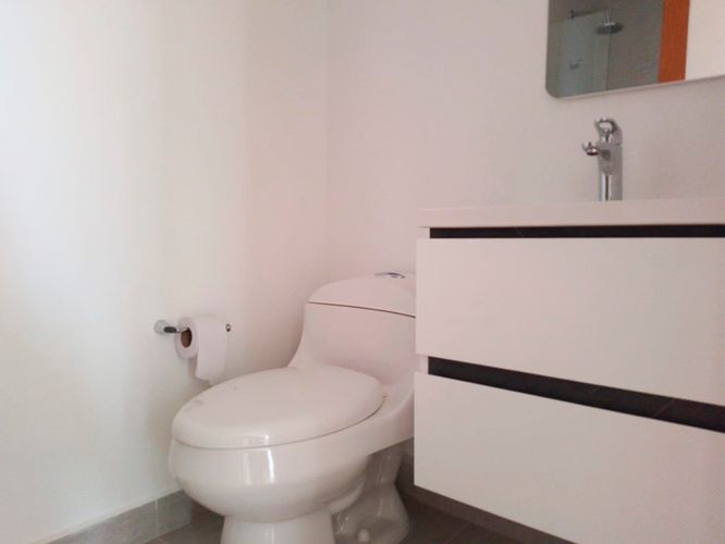 Apartamento de 3 alcobas en arriendo en El Poblado, Medellín, 125 m² · foto 17 de 19