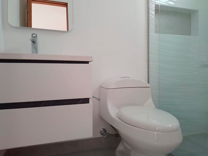 Apartamento de 3 alcobas en arriendo en El Poblado, Medellín, 125 m² · foto 18 de 19