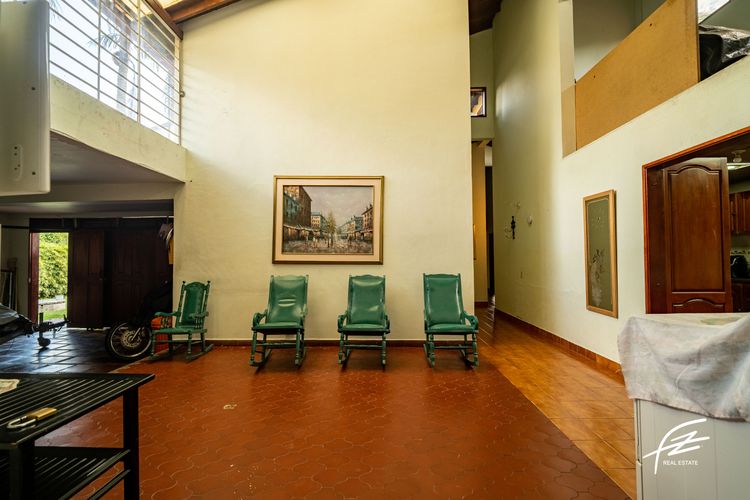 Casa de 6 alcobas en venta en Llano Grande, Rionegro, 600 m² · foto 9 de 24