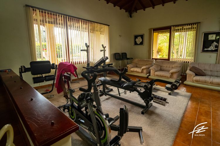 Casa de 6 alcobas en venta en Llano Grande, Rionegro, 600 m² · foto 11 de 24