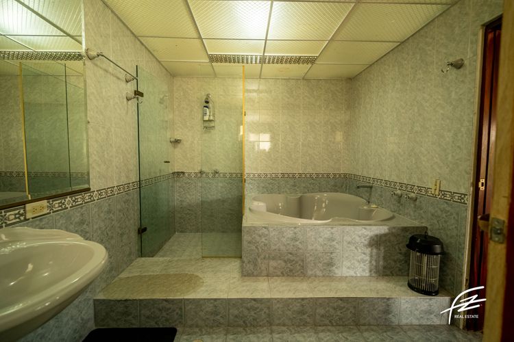 Casa de 6 alcobas en venta en Llano Grande, Rionegro, 600 m² · foto 13 de 24