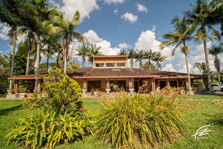 Casa de 6 alcobas en venta en Llano Grande, Rionegro, 600 m² · foto 21 de 24