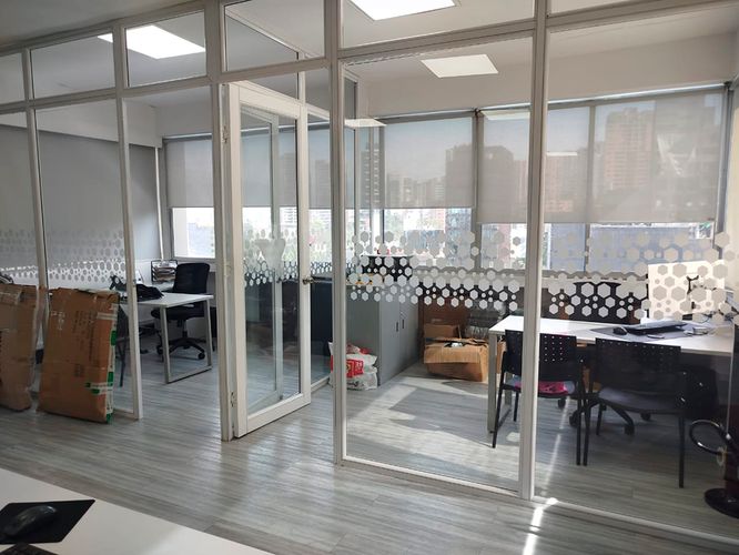 Oficina en arriendo en El Poblado, Medellín, 100 m² · foto 9 de 10