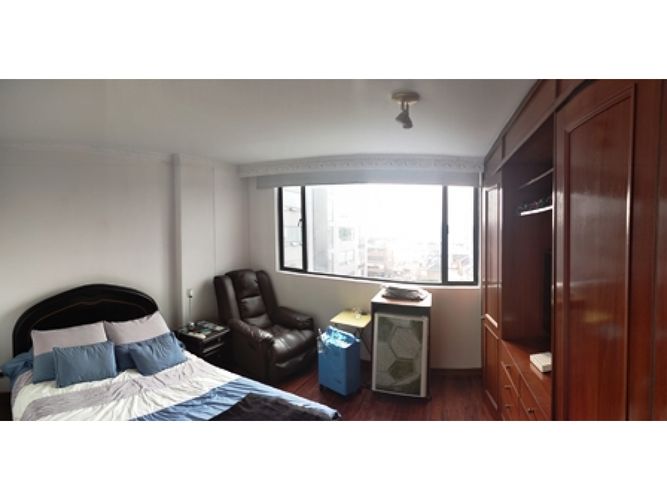Apartamento de 4 alcobas en venta en Los Cedritos, Bogotá, 123 m² · foto 14 de 24
