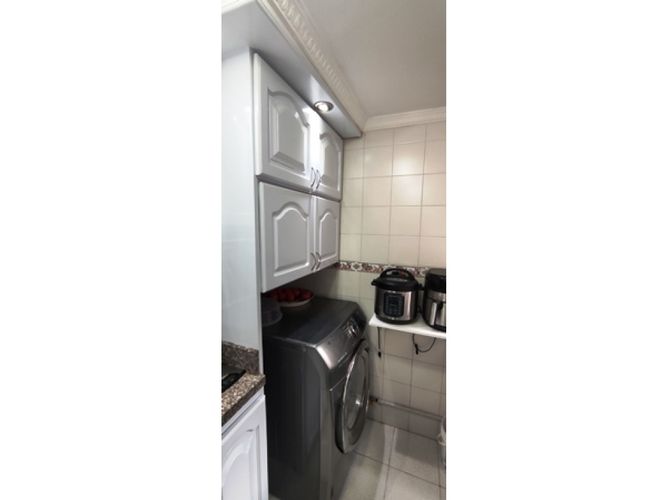 Apartamento de 4 alcobas en venta en Los Cedritos, Bogotá, 123 m² · foto 11 de 24