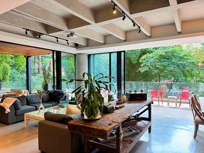 Apartamento de 3 alcobas en arriendo en El Poblado, Medellín, 295 m² · foto 4 de 20
