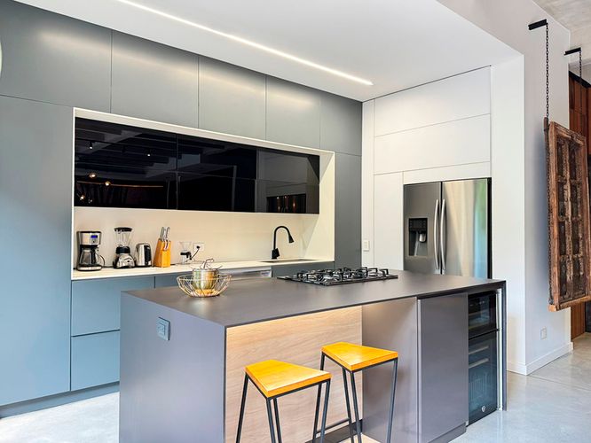 Apartamento de 3 alcobas en arriendo en El Poblado, Medellín, 295 m² · foto 6 de 20