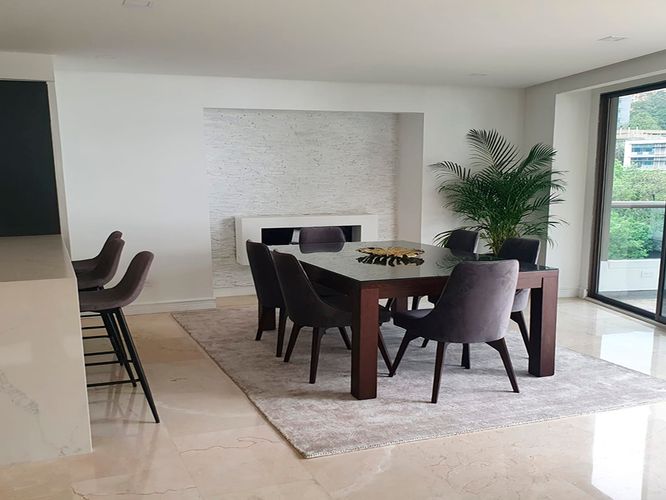 Apartamento de 4 alcobas en arriendo en El Poblado, Medellín, 277 m² · foto 7 de 16