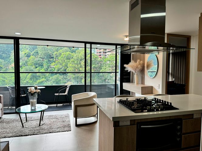 Apartamento de 3 alcobas en arriendo en El Poblado, Medellín, 69 m² · foto 3 de 16