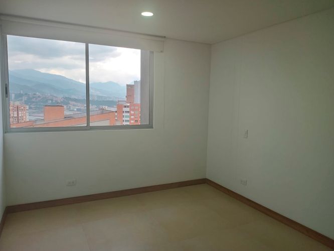 Apartamento de 3 alcobas en arriendo en El Poblado, Medellín, 154 m² · foto 13 de 19
