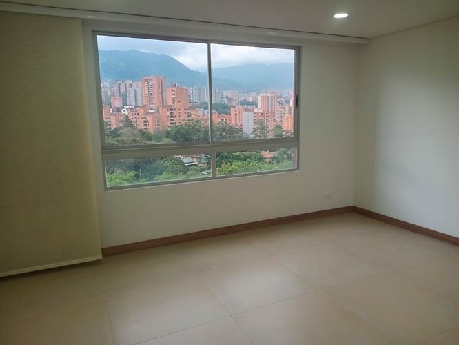 Apartamento de 3 alcobas en arriendo en El Poblado, Medellín, 154 m² · foto 14 de 19