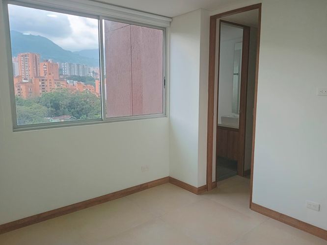 Apartamento de 3 alcobas en arriendo en El Poblado, Medellín, 154 m² · foto 15 de 19