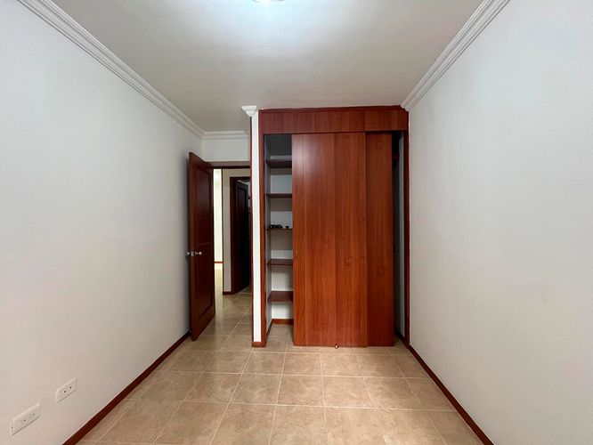 Apartamento de 3 alcobas en arriendo en Los Balsos, Medellín, 92 m² · foto 10 de 17