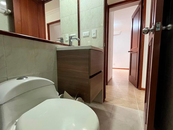 Apartamento de 3 alcobas en arriendo en Los Balsos, Medellín, 92 m² · foto 15 de 17