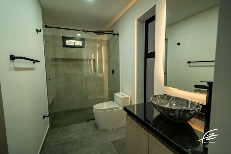 Casa de 5 alcobas en venta en Llano Grande, Rionegro, 430 m² · foto 18 de 24