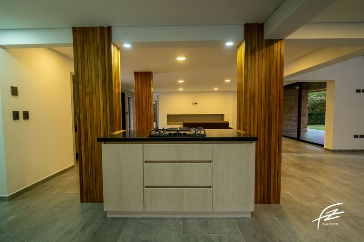 Casa de 5 alcobas en venta en Llano Grande, Rionegro, 430 m² · foto 19 de 24