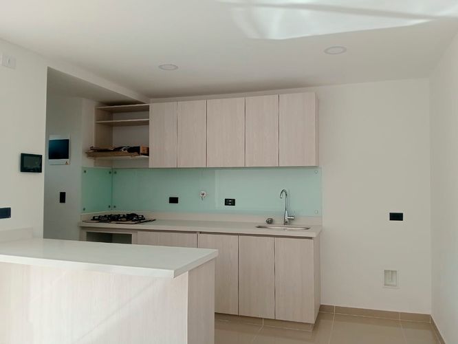 Apartamento de 3 alcobas en arriendo en Laureles, Medellín, 105 m² · foto 5 de 19