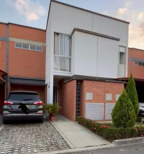 Casa de 3 alcobas en venta en Alfaguara, Jamundí, 92 m² · foto 1 de 7