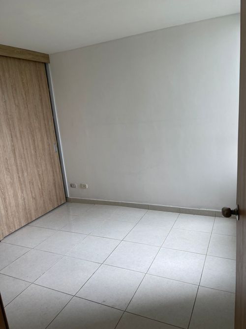 Apartamento en venta en Alameda, Cali · foto 10 de 14