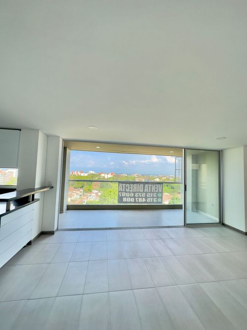 Apartamento de 3 alcobas en venta en Alferez Real, Cali, 108 m² · foto 2 de 24